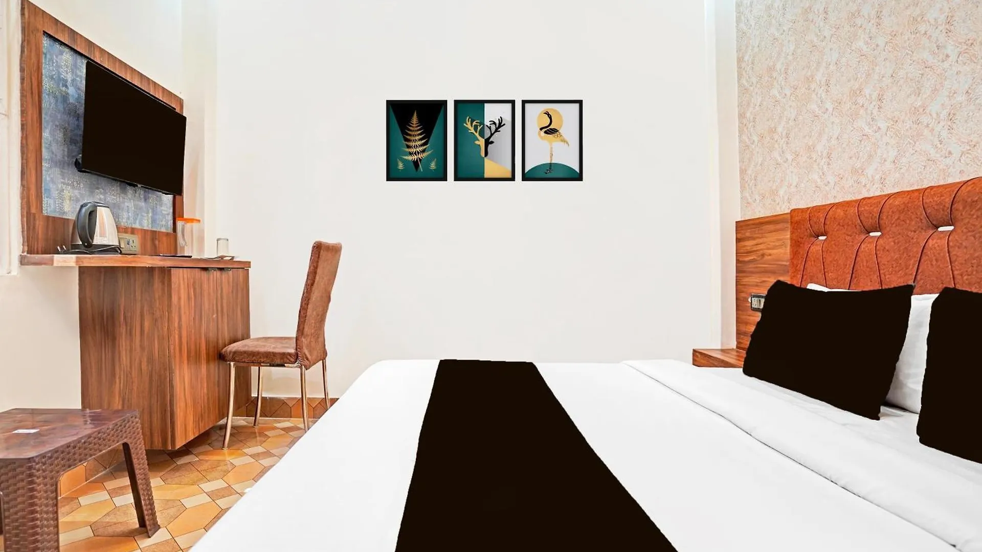 Hotel O Mb Grand فاراناسي