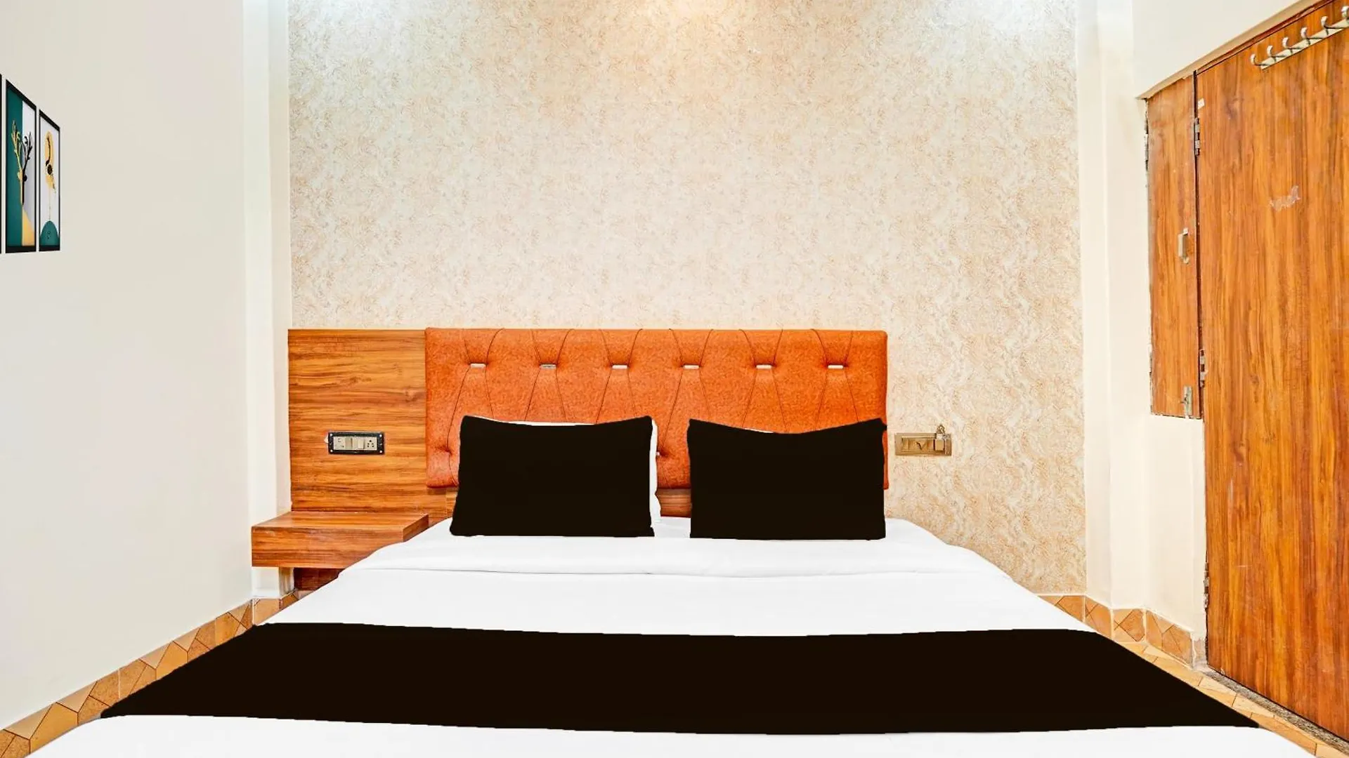 Hotel O Mb Grand فاراناسي